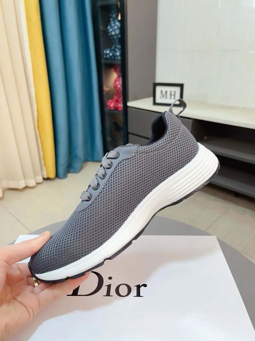 Ex-factory price 420🌹🌹【Dior】Best-selling model, world premiere on official website🔝High-end brand of men's shoes, latest series on official website: The upper is made of imported cowhide with specially designed fabrics➕Mesh breathable lining. Make walking more convenient and comfortable! Compared with the official quality, Midea’s 1:1 replica. Create a fashionable personality to set off your uniqueness! A must-have for trendy men! Classic style. Men's sizes: 38-44.